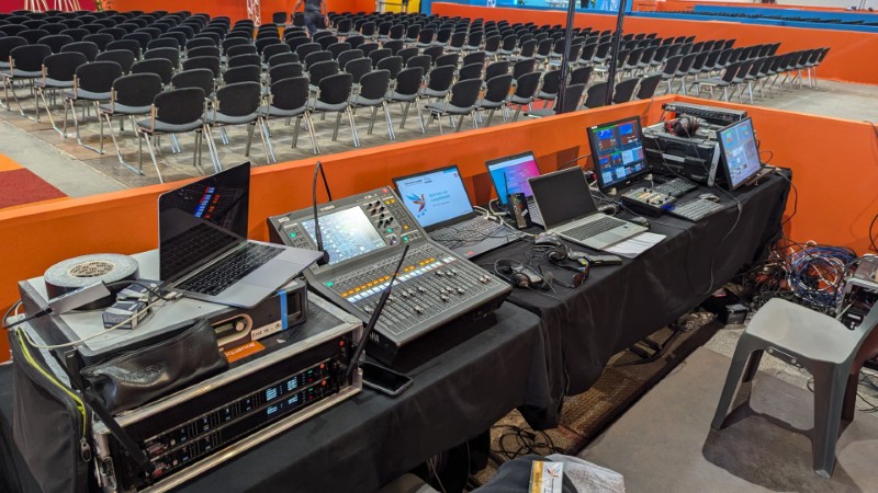 CNOEC : la console son et la console vidéo sont en place